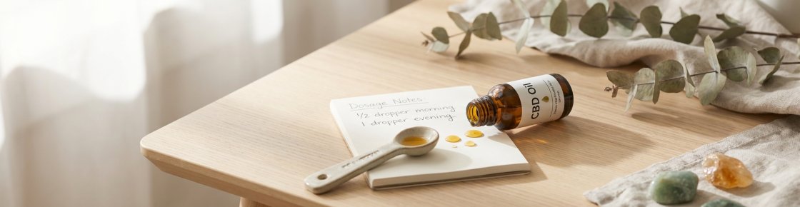Effets indésirables possibles en cas de surdosage de CBD : somnolence, vertiges, troubles digestifs